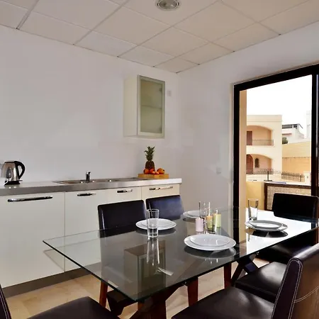 City Living Tk2 Rm 2 بيت ضيافة