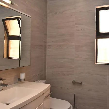 City Living Tk2 Rm 2 Guest house Saint Julian's