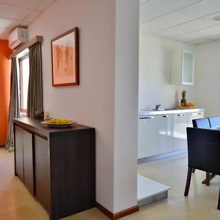 City Living Tk2 Rm 2 *